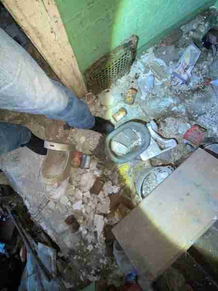 14475 Robson (49).jpg